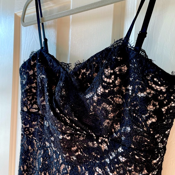 Brand new White House Black Market strapless black lace dress 🖤💥 - Picture 5 of 12